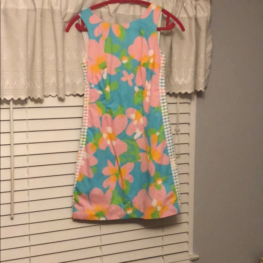 Lilly Pulitzer shift dress